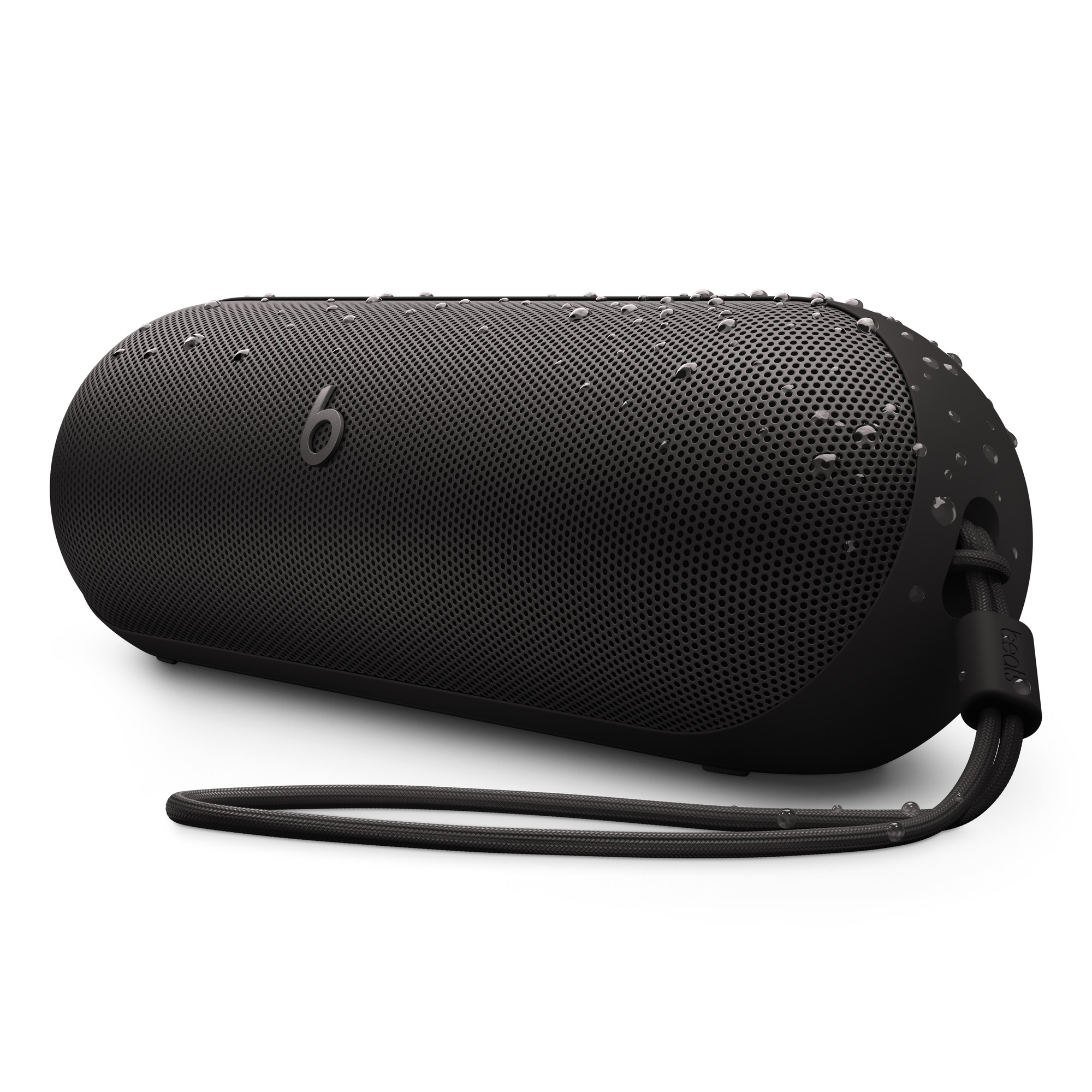 水滴がついた本体とキャリーストラップの公式イメージ。濡れた状態では充電しない（画像：Beats／Apple）